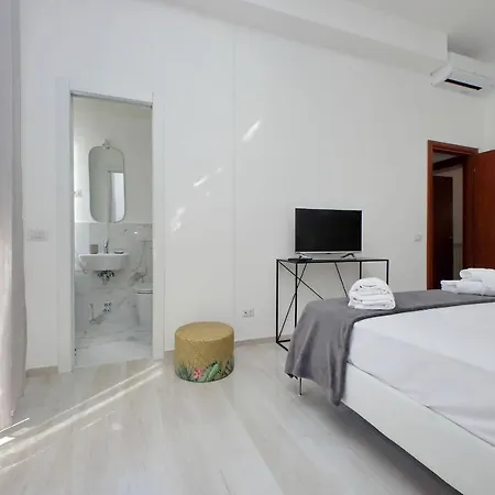 Apartment Ettore Rolli In Trastevere By Halldis